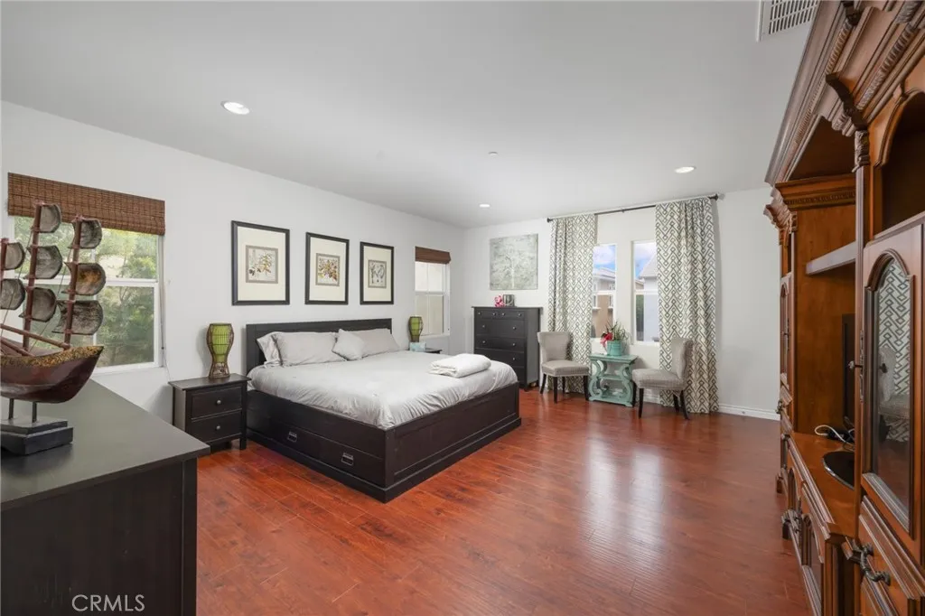 Ontario, California 91764, United States, 4 Bedrooms Bedrooms, ,3 BathroomsBathrooms,Residential,Active,120613