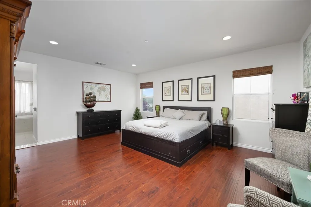 Ontario, California 91764, United States, 4 Bedrooms Bedrooms, ,3 BathroomsBathrooms,Residential,Active,120613