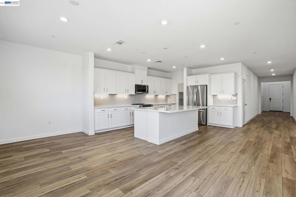 1020 Bluebell Circle
