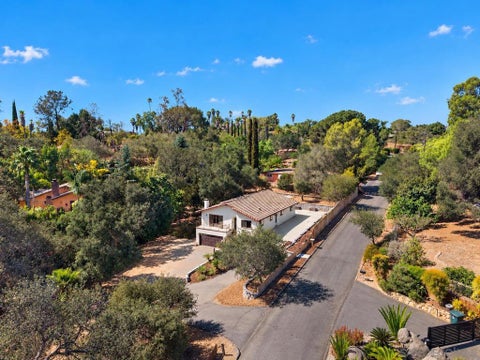 Photo of 3115 BERNARDO LANE LN, Escondido, CA 92029 (MLS # 260024424SD)