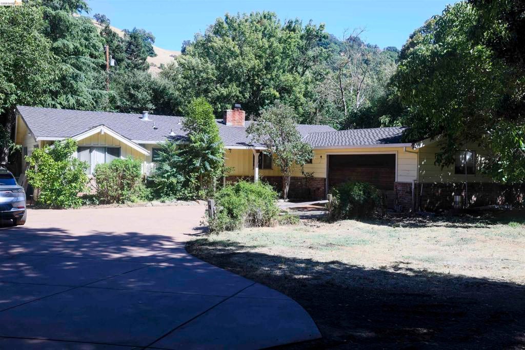 5039 Alhambra Valley Rd RD