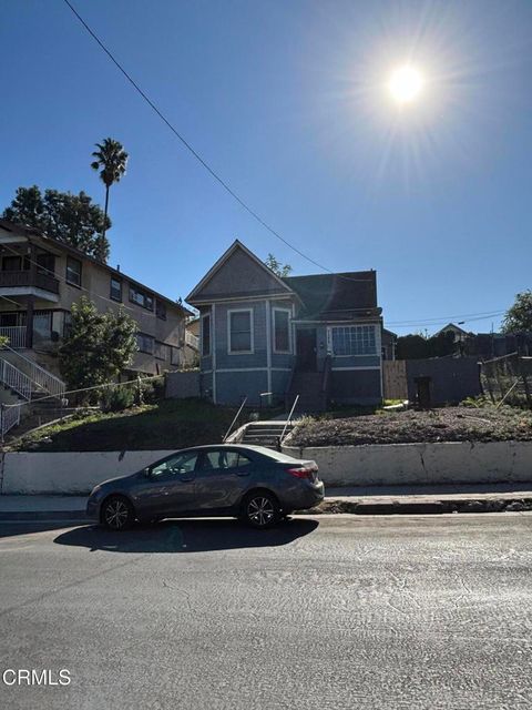 Photo of 1272 W Court Street, Los Angeles, CA 90026 (MLS # P1-25362)