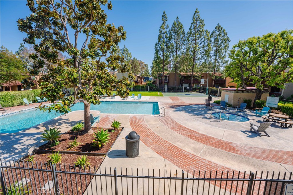 MacArthur Village (MAVL) - Residential