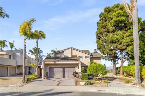 MLS: OC26095865