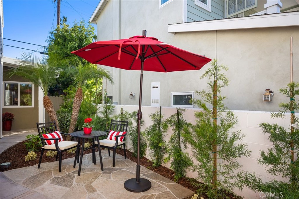 111 Avenida De La Grulla 1