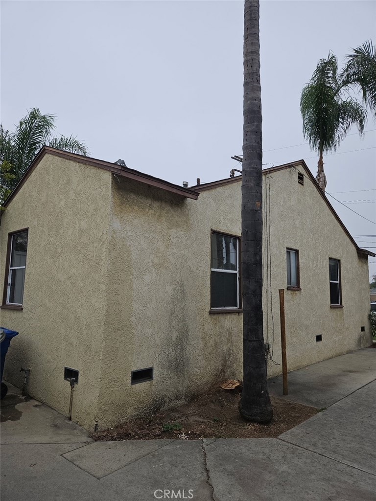 5907 Greenwood Avenue