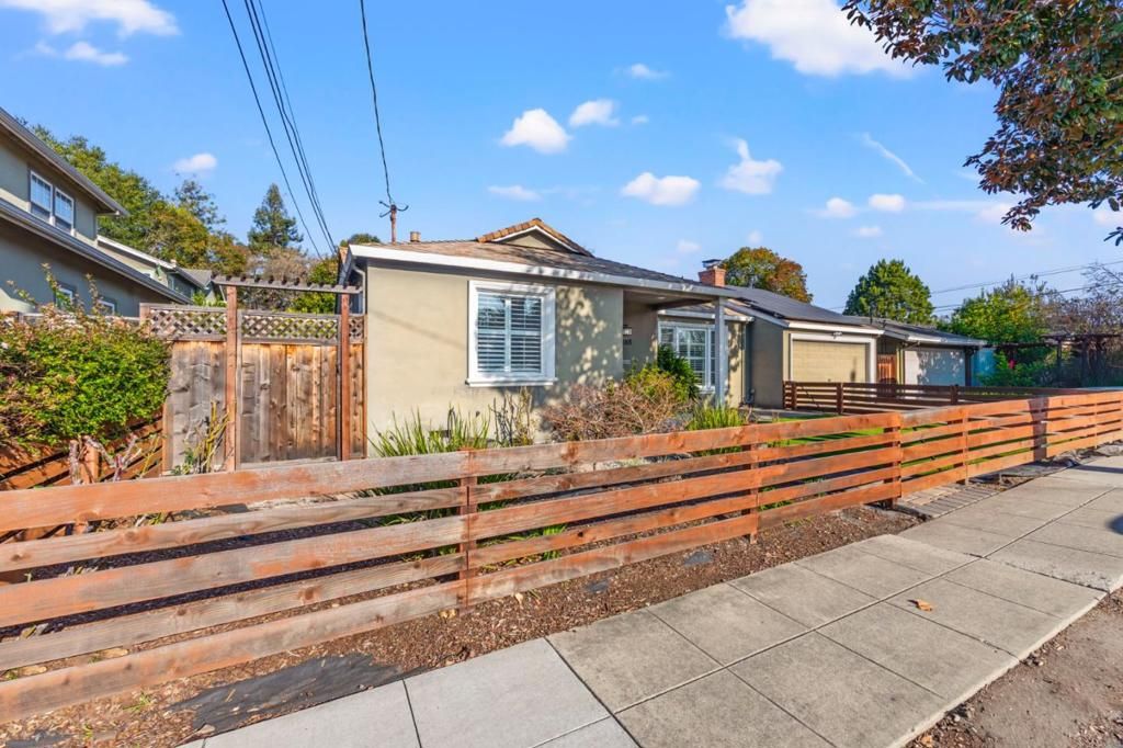 Photo of 1001 Curtner Avenue, San Jose, CA 95125 (MLS # ML82031067)