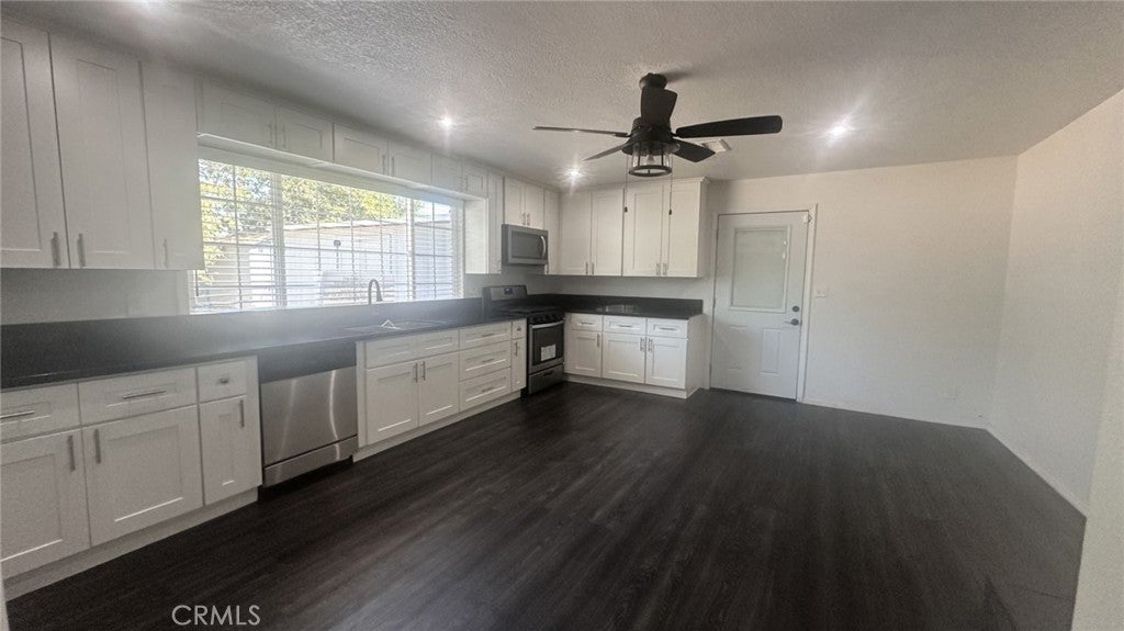 905 E Saginaw