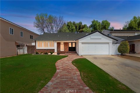 Photo of 1507 Mariposa Drive, Corona, CA 92879 (MLS # IG25224152)