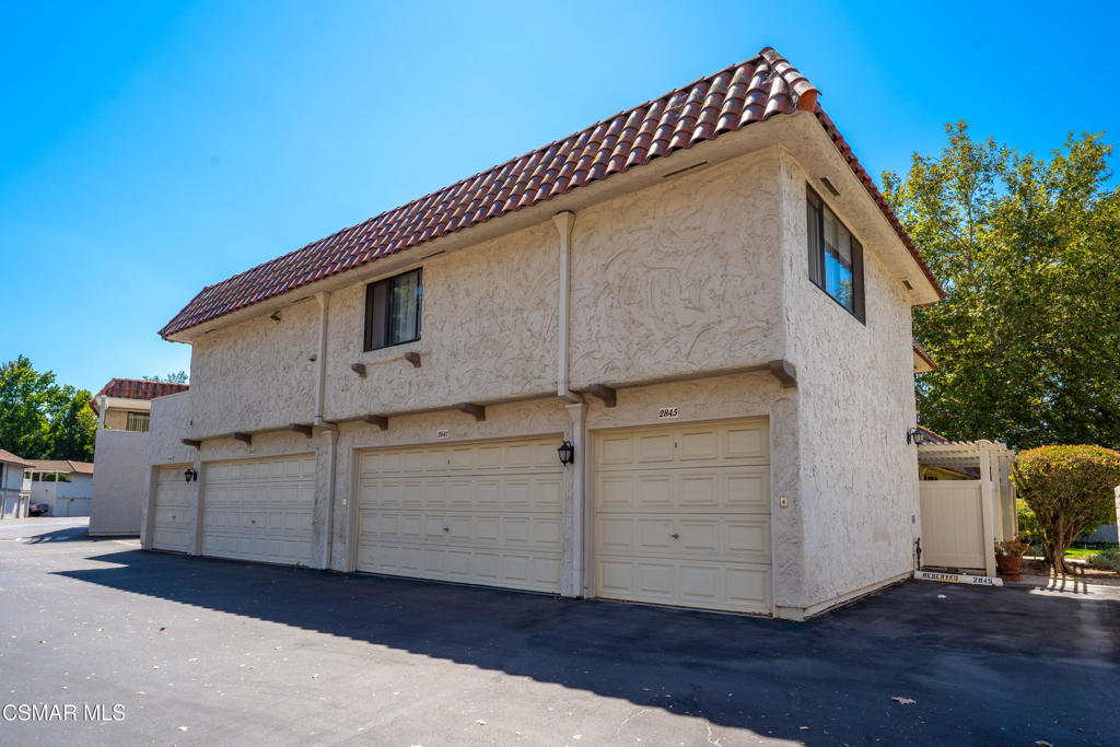 Village Glen-724 - 724 - Residential