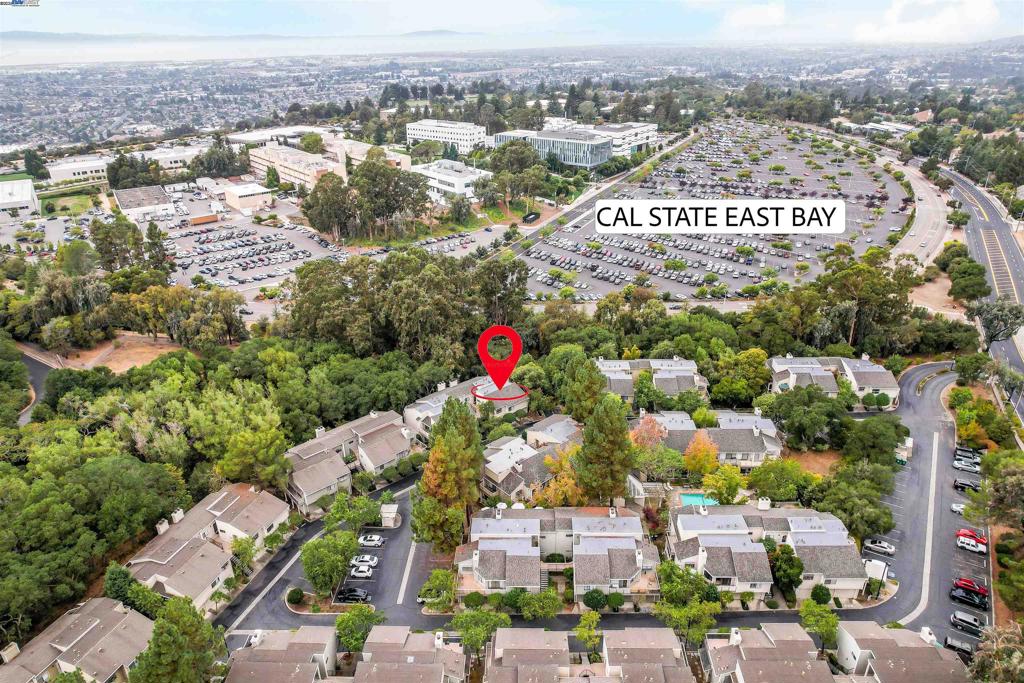 UNIVERSITY HILLS - Residential