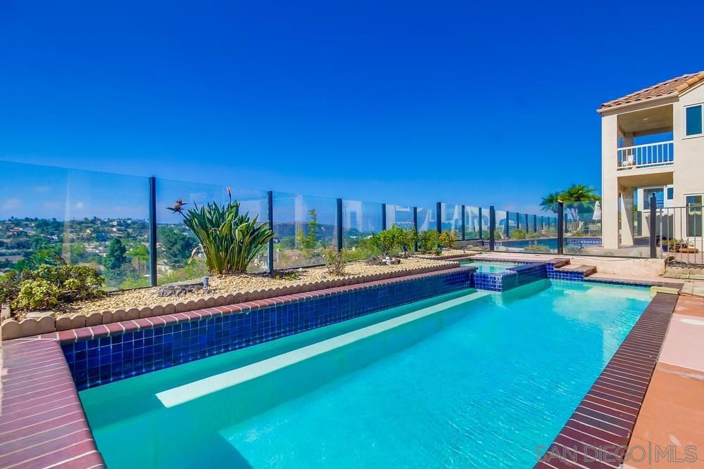 La Costa - Residential