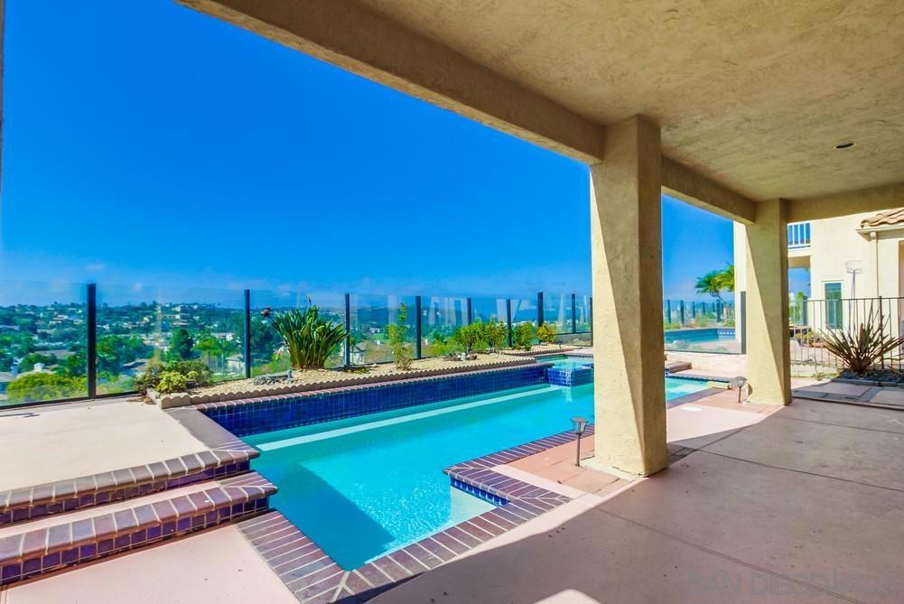La Costa - Residential