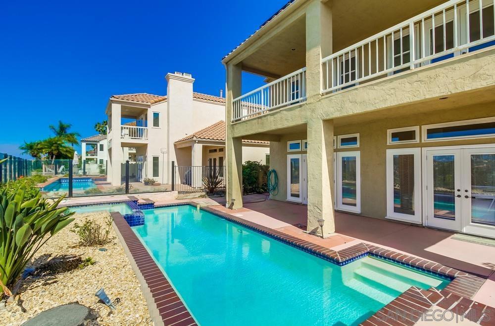 La Costa - Residential