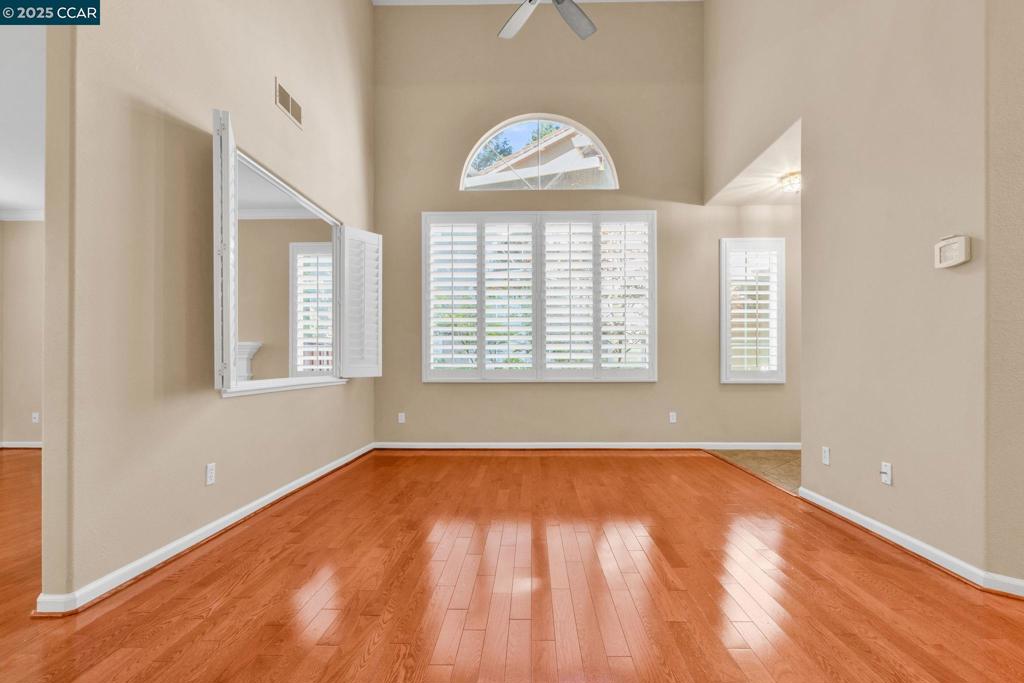 CANYON PARK - Residential