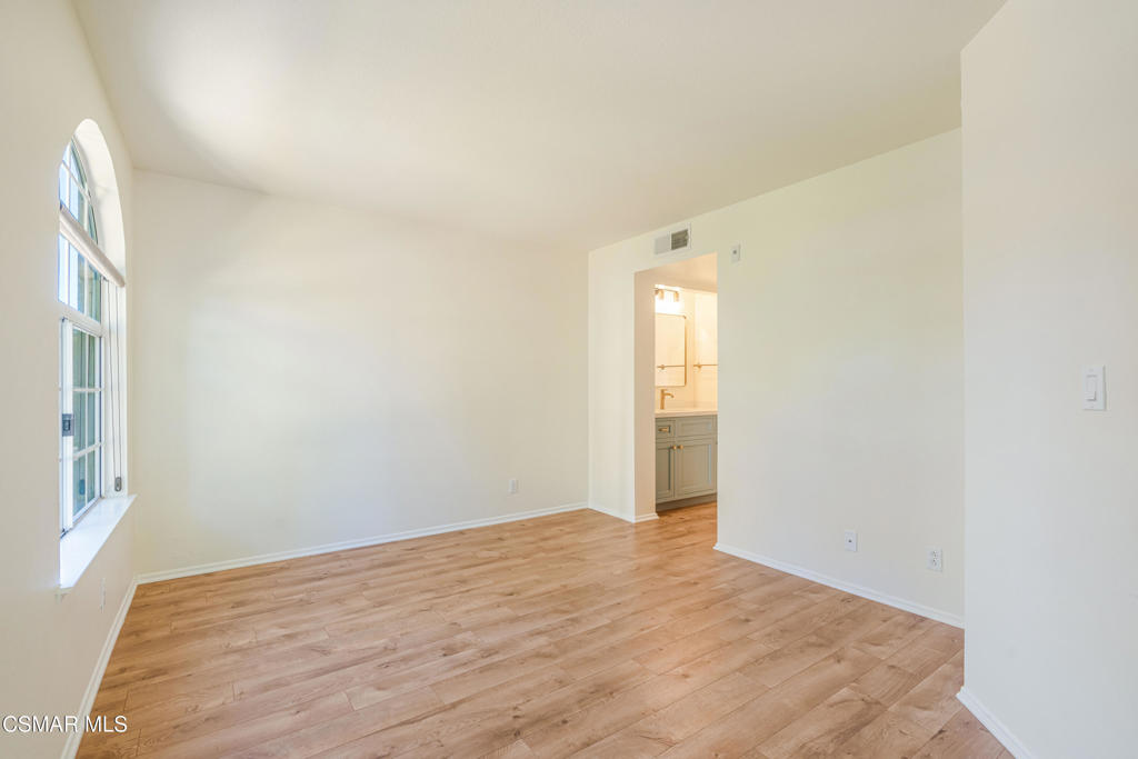 Shadow Ridge-833 - 833 - Residential