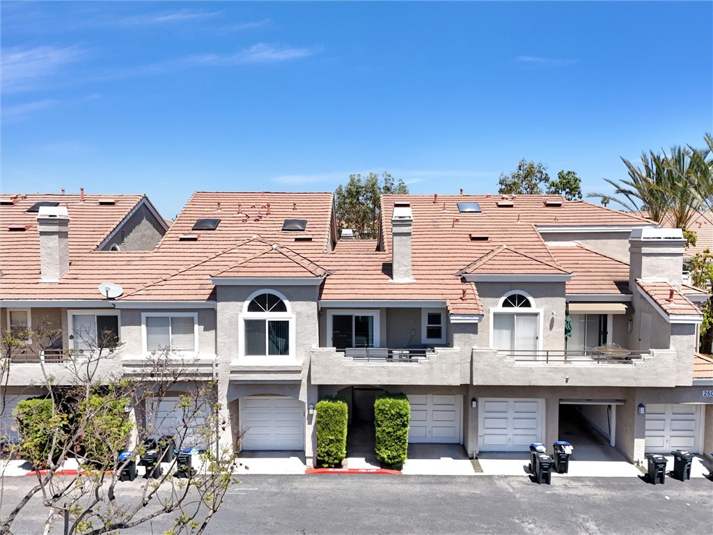Welcome to this beautifully remodeled carriage unit in the heart of Laguna Niguel—a turnkey 1-bedroom, 1-bathroom home offering both modern sophistication and exceptional convenience. Tucked away in a peaceful and private location within the community, this upper-level unit lives large with vaulted ceilings and an open-concept layout that creates an airy, light-filled atmosphere.
Every inch of this home has been thoughtfully updated—from the designer lighting and fresh paint to the new shaker-style cabinetry, stainless steel appliances, and quartz countertops in the kitchen. A sleek stainless exhaust hood, single-basin sink, and stylish fixtures elevate the culinary space. The bathroom boasts a modern walk-in shower, elegant vanity, and updated fixtures, creating a spa-like retreat.
Included are in-unit washer/dryer and refrigerator that are nearly brand new! Don't worry about parking, just steps from your front door is a detached 1-car garage and plenty of guest parking throughout the community. A cozy front patio space provides the perfect spot to relax and to enjoy the Southern California sunshine. Rest assured that the community re-piped in 2017.
Located in the highly desirable neighborhood, Expressions, at Rancho Niguel, this home offers easy access to association pool, the 73 Toll Road and I-5 Freeway, making commuting a breeze. Enjoy being just minutes from Costco, Target, top-rated schools, world-class beaches, shopping at The Shops at Mission Viejo and a plethora of dining options.
Ideal for those seeking a low-maintenance lifestyle with upscale finishes in a central Orange County location—You'll want to put this on your must-see list!