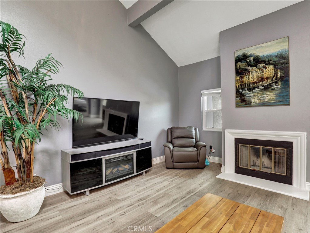 25081 Leucadia St. F