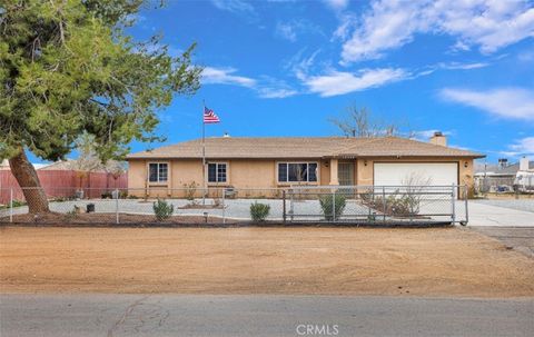 Photo of 15268 Nanticoke Rd, Apple Valley, CA 92307 (MLS # HD26048307)