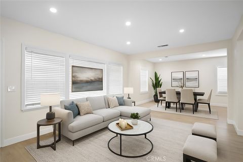 Photo of 8302 Webb Avenue, Sun Valley, CA 91352 (MLS # GD25154860) Photo of 8302 Webb Avenue, Sun Valley, CA 91352 (MLS # GD25154860)