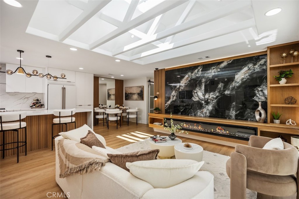 3253 San Amadeo P