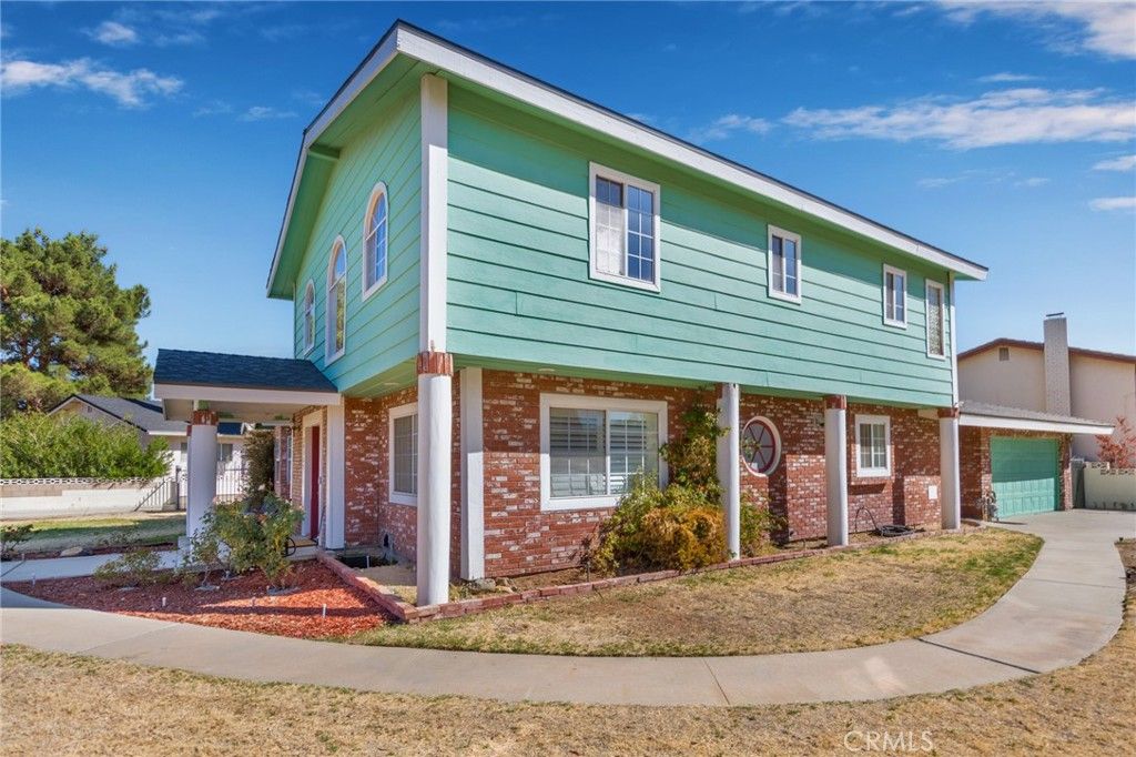 Photo of 39752 Makin Ave, Palmdale, CA 93551 (MLS # SR26081778)
