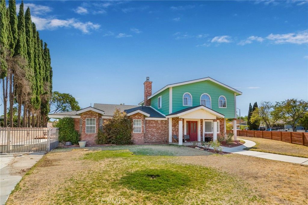 Photo of 39752 Makin Ave, Palmdale, CA 93551 (MLS # SR26081778)