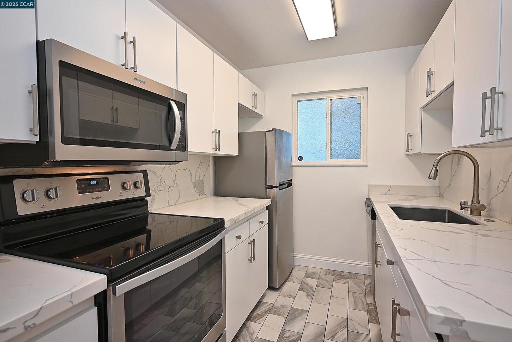 LAKEVIEW - Residential