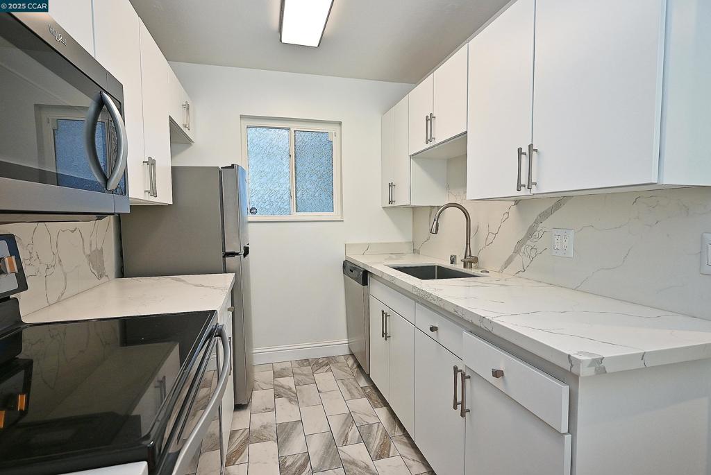 LAKEVIEW - Residential