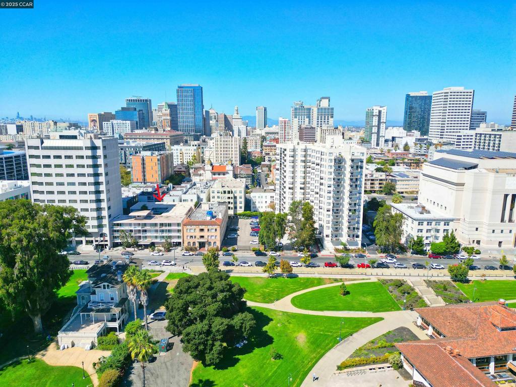 LAKEVIEW - Residential