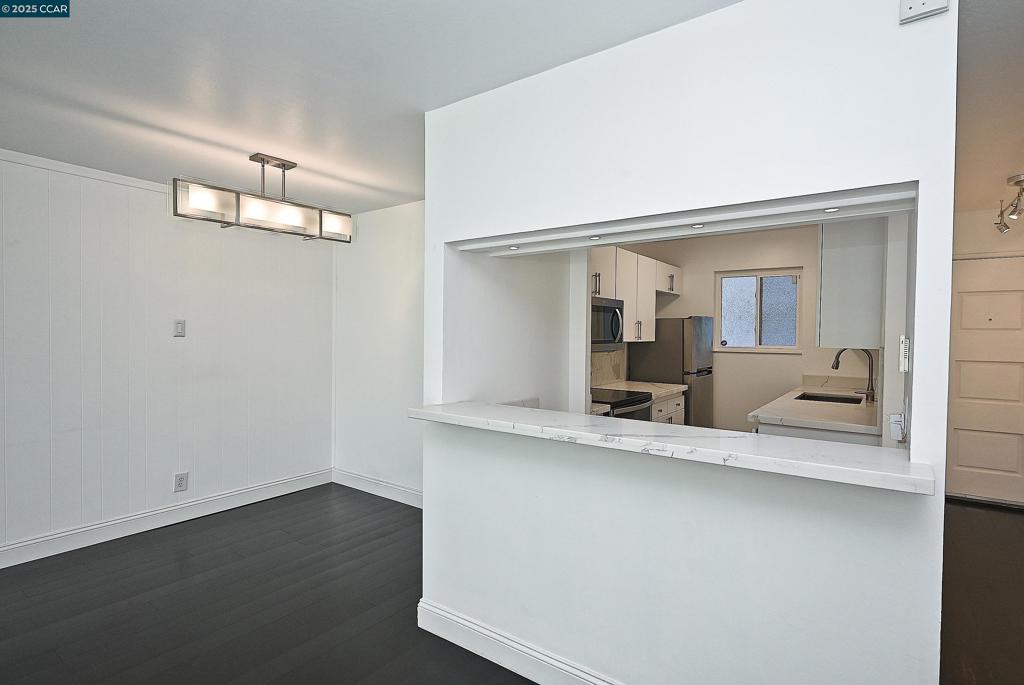 LAKEVIEW - Residential