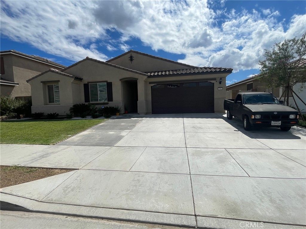 Photo of 791 Birdie Court, Perris, CA 92571 (MLS # IV25220553)