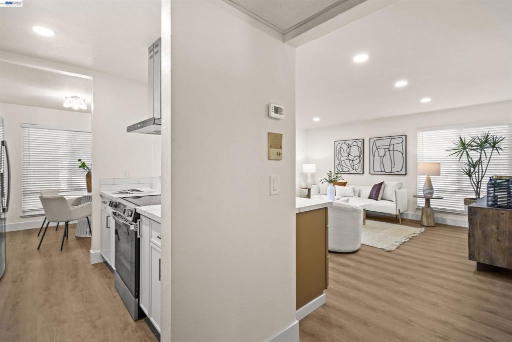 470 N Civic Dr 103
