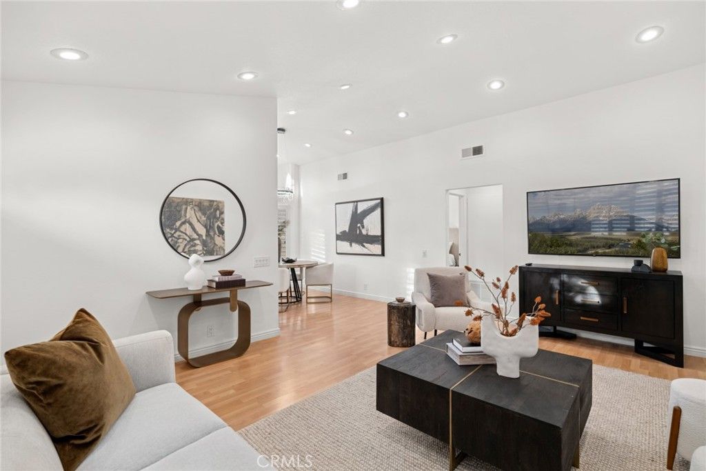 Photo of 127 Huntington, Irvine, CA 92620 (MLS # OC26034164)