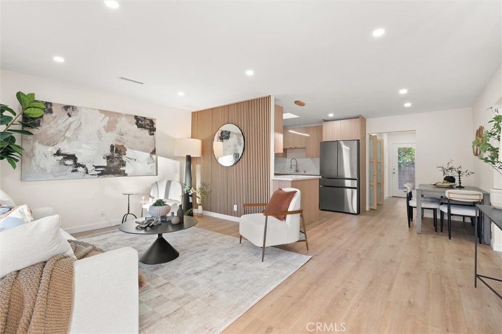 Photo of 4534 Lennox, Sherman Oaks, CA 91423 (MLS # SB25235210)