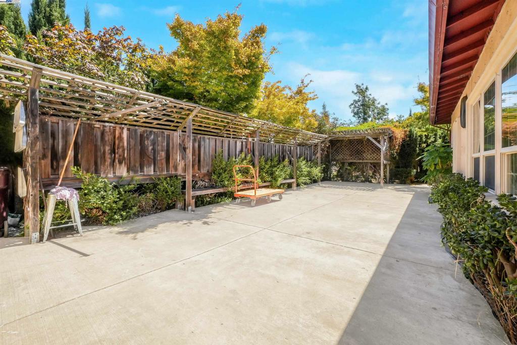 PARKMEAD - Residential