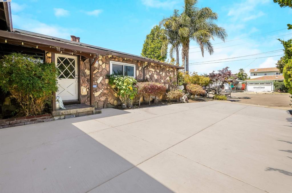 PARKMEAD - Residential