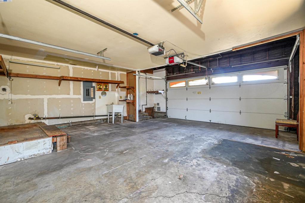 PARKMEAD - Residential