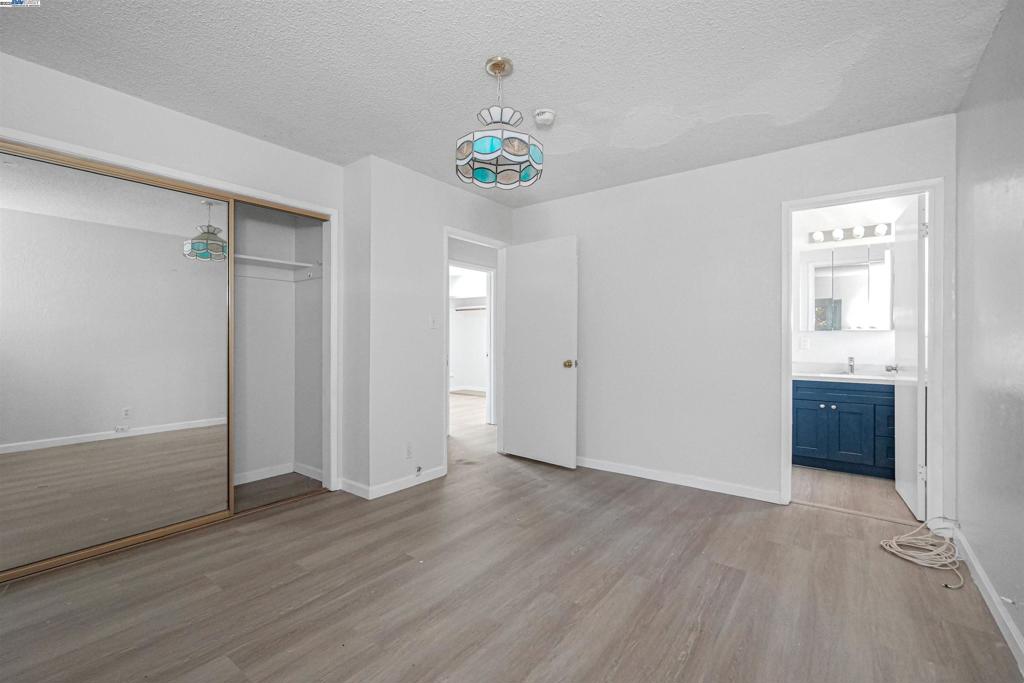 PARKMEAD - Residential