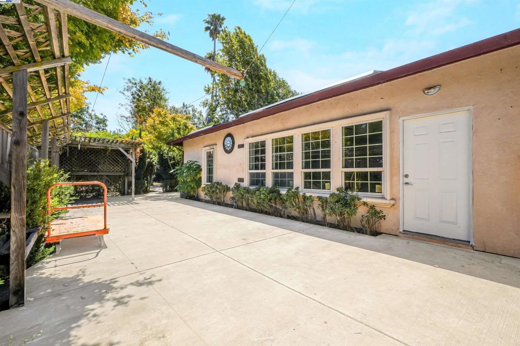 PARKMEAD - Residential