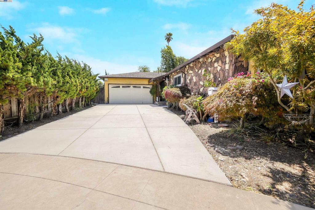 PARKMEAD - Residential