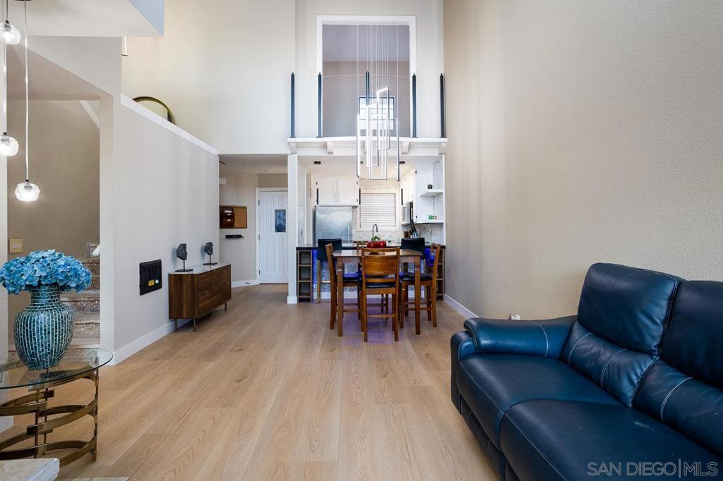 270 Dahlia Ave 22
