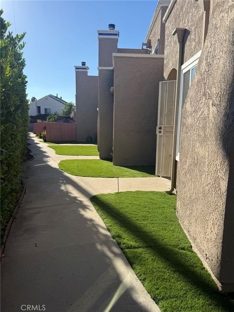 Photo of 11827 Loma Drive #15, Whittier, CA 90604 (MLS # SR25230490) Photo of 11827 Loma Drive #15, Whittier, CA 90604 (MLS # SR25230490)