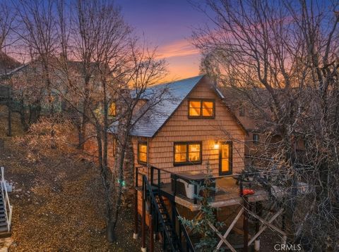 Photo of 1053 Bruin Trl, Fawnskin, CA 92333 (MLS # IG25279976)