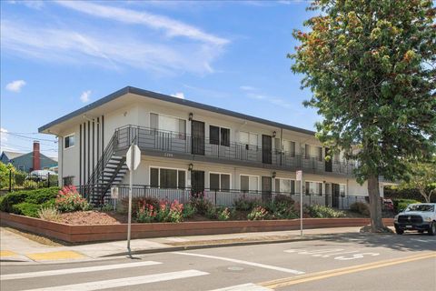 Photo of 2244 12th Avenue, Oakland, CA 94606 (MLS # ML82045784)