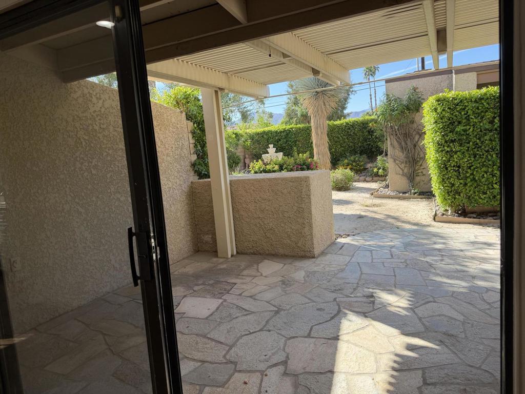 74229 Catalina Way