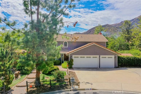 Photo of 14395 Amorose St, Lake Elsinore, CA 92530 (MLS # IG26196205)
