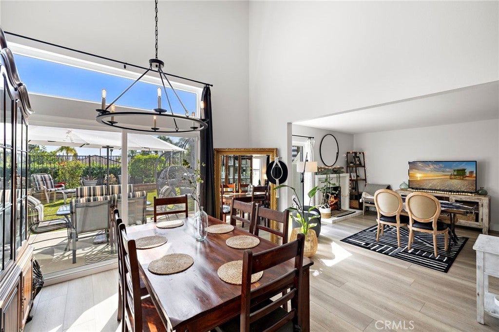 28765 Calle Vista Vis