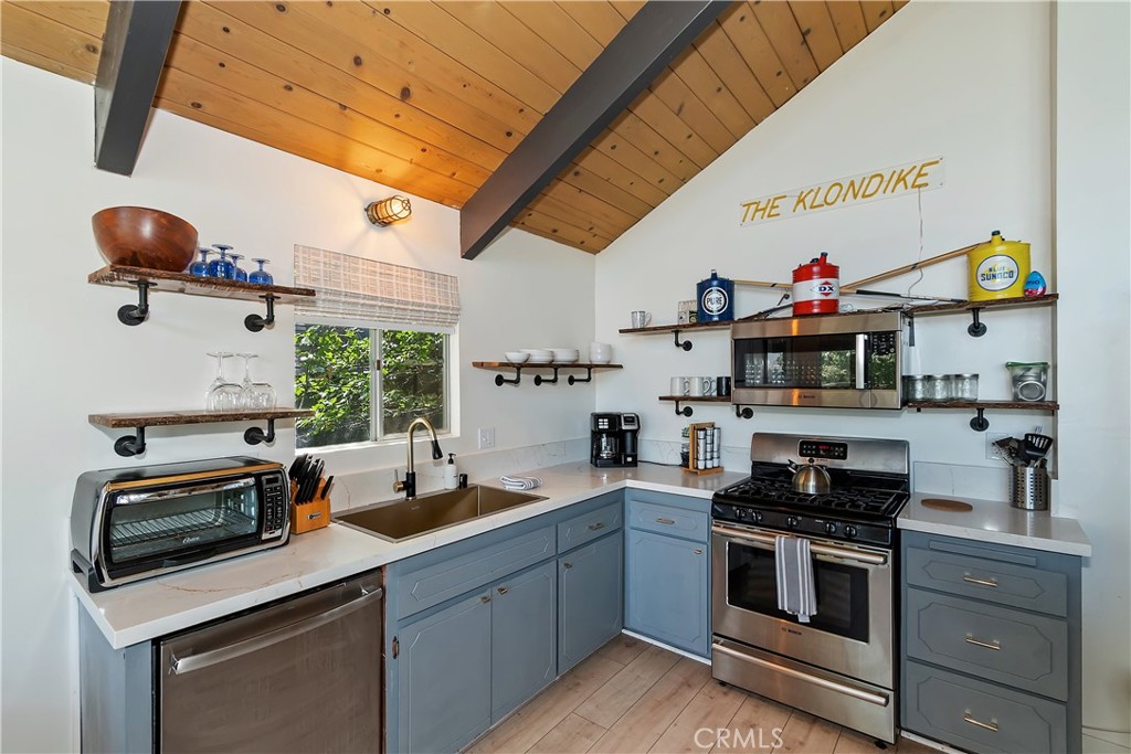 Arrowhead Woods (AWHW) - Residential Lease