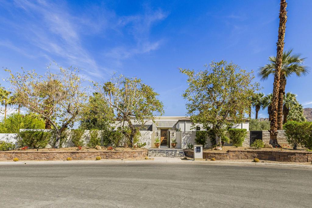 45570 Desierto Drive